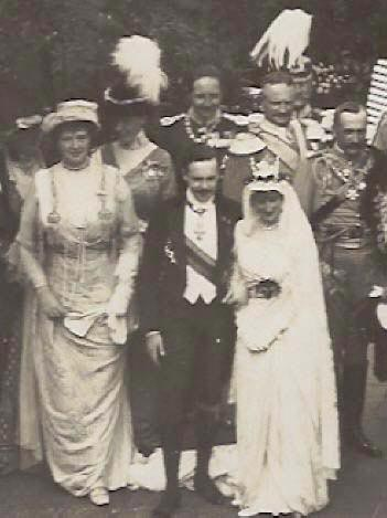 Bilder von der Hochzeit: König Manuel II. von Portugal und Auguste Viktoria, Prinzessin von Hohenzollern